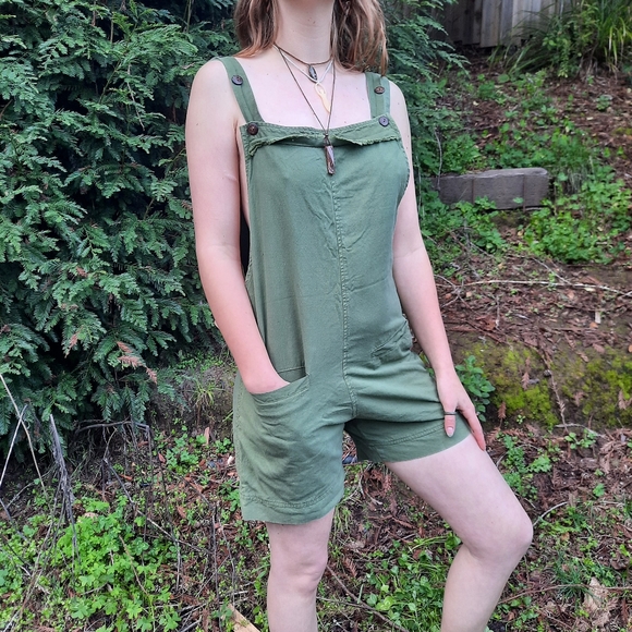 himalayan tribes CA LLC Pants - Green Summer Jumper